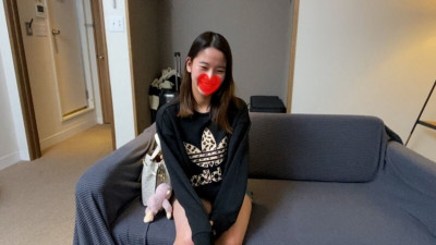 FC2-PPV-4676142 아오야마 유우를 닮은 아담한 19 세의 유부녀가 입으로를 좋아하는♡ 스스로 목구멍 깊숙이 놀린 후 눈물을 흘리며 다시 빨아주는 마조히즘 변태 여성♡♡