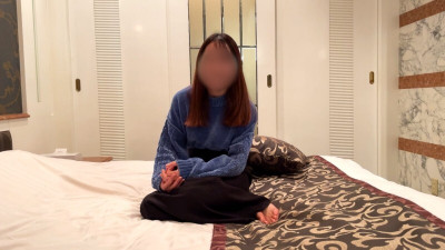 FC2-PPV-4671008 [얼굴 공개] 24세 헬스장 강사. 조심스럽게 손가락으로 성기를 만진 후, 그녀는 혼란과 쾌락의 표정을 지으며 끝없이 분출합니다.